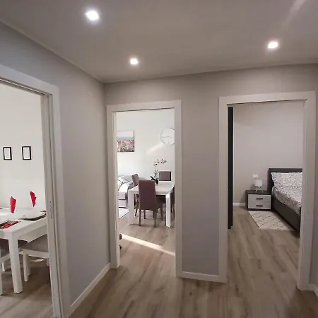 Apartment Alba House Modern Near Downtown And Citta Alta